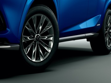 Lexus NX w nowych wersjach
